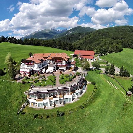 Hotel Amaten Brunico Exterior foto