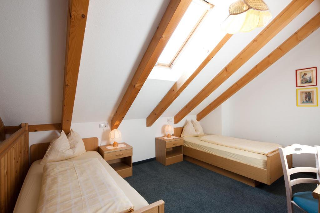 Hotel Amaten Brunico Habitación foto